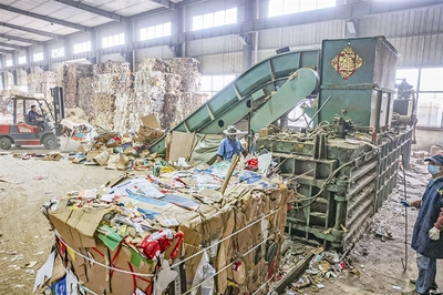靖江:垃圾分类回收与再生资源回收“两网融合” 实现1+1